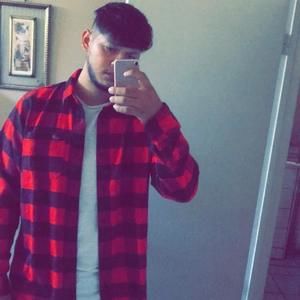 Meet your Posher, Efren